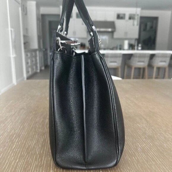 GUCCI BLACK LEATHER ZUMI TOP HANDLE MEDIUM, Authentic - Picture 5 of 13